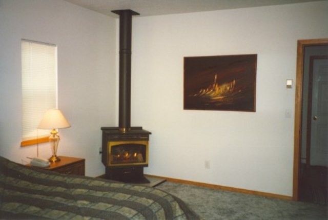 40087 Mackinaw Road Loon Lake, WA 99148 - Photo 6 of 9 Gallery Image 6