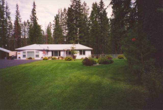40087 Mackinaw Road Loon Lake, WA 99148 - Photo 8 of 9 Gallery Image 8