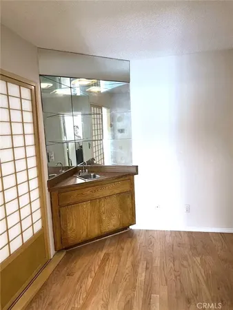 $3,000 | 380 South Euclid Avenue, Unit 108, Pasadena, CA 91101