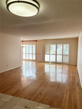 $3,200 | 380 South Euclid Avenue, Unit 108, Pasadena, CA 91101