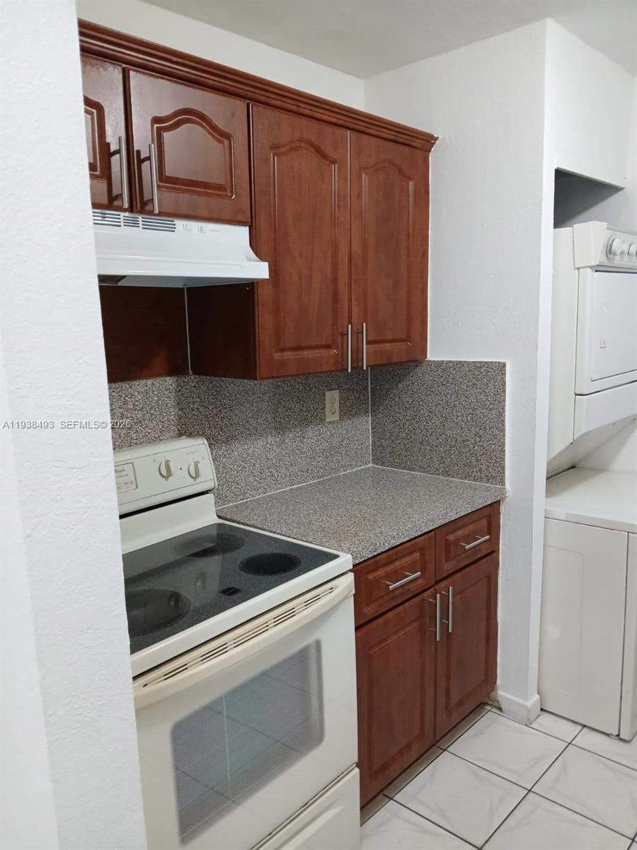 460 East 23rd Street, Unit 319 Hialeah, FL 33013 - Photo 11 of 19