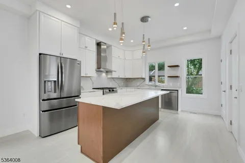 $799,999 | 84 Grove Street, Somerville, NJ 08876