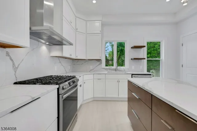 $799,999 | 84 Grove Street, Somerville, NJ 08876