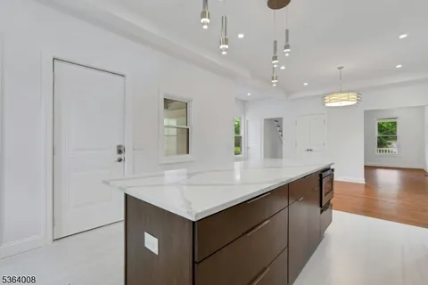 $799,999 | 84 Grove Street, Somerville, NJ 08876