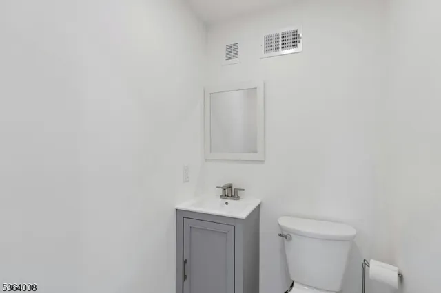 $799,999 | 84 Grove Street, Somerville, NJ 08876