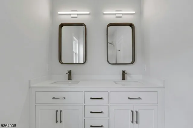 $799,999 | 84 Grove Street, Somerville, NJ 08876