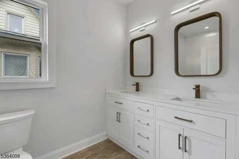 $799,999 | 84 Grove Street, Somerville, NJ 08876