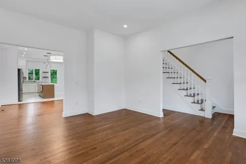 $799,999 | 84 Grove Street, Somerville, NJ 08876