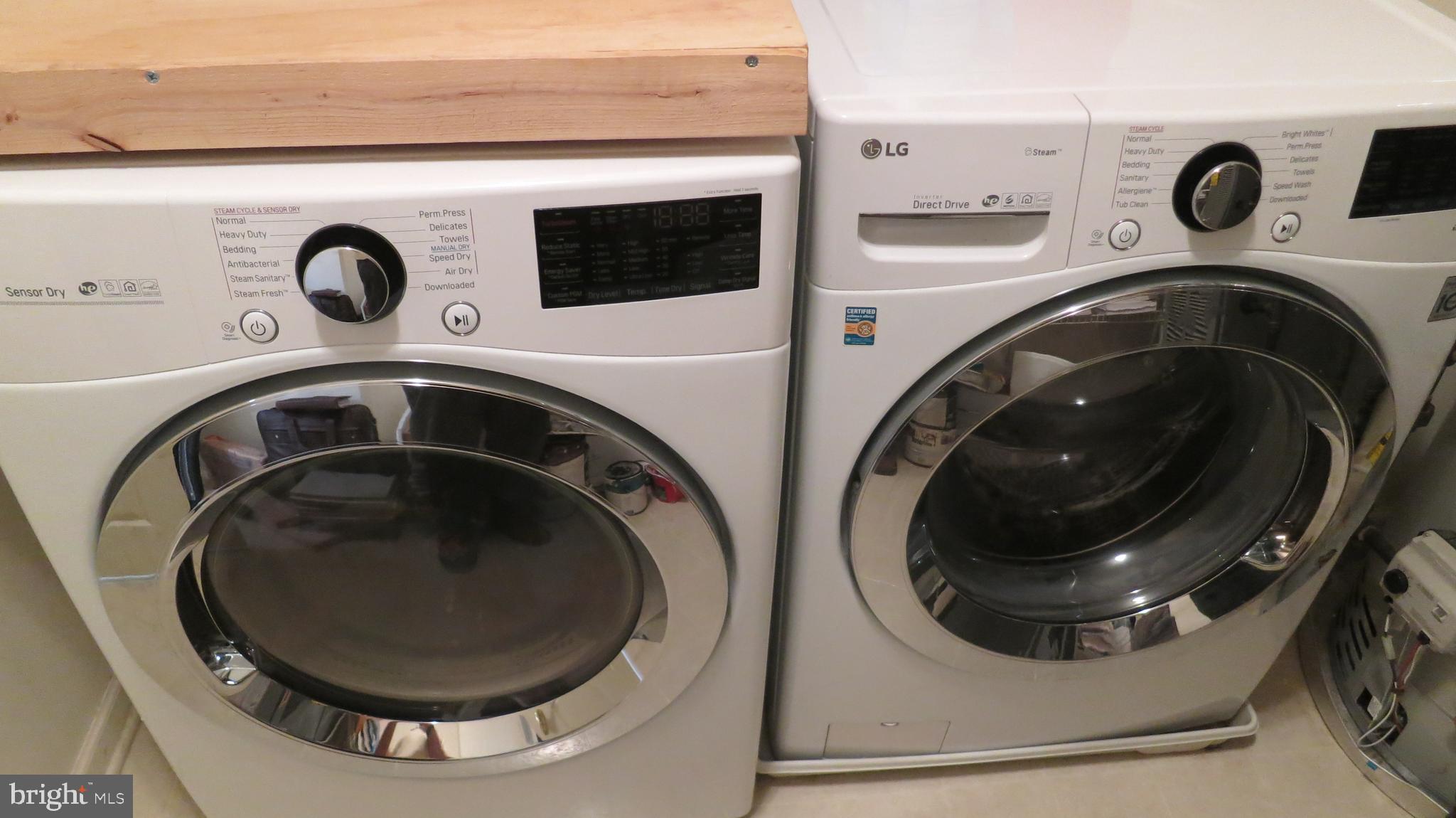 121 Kyle Way Ewing, NJ 08628 - Photo 20 of 25 a utility room with dryer and washer