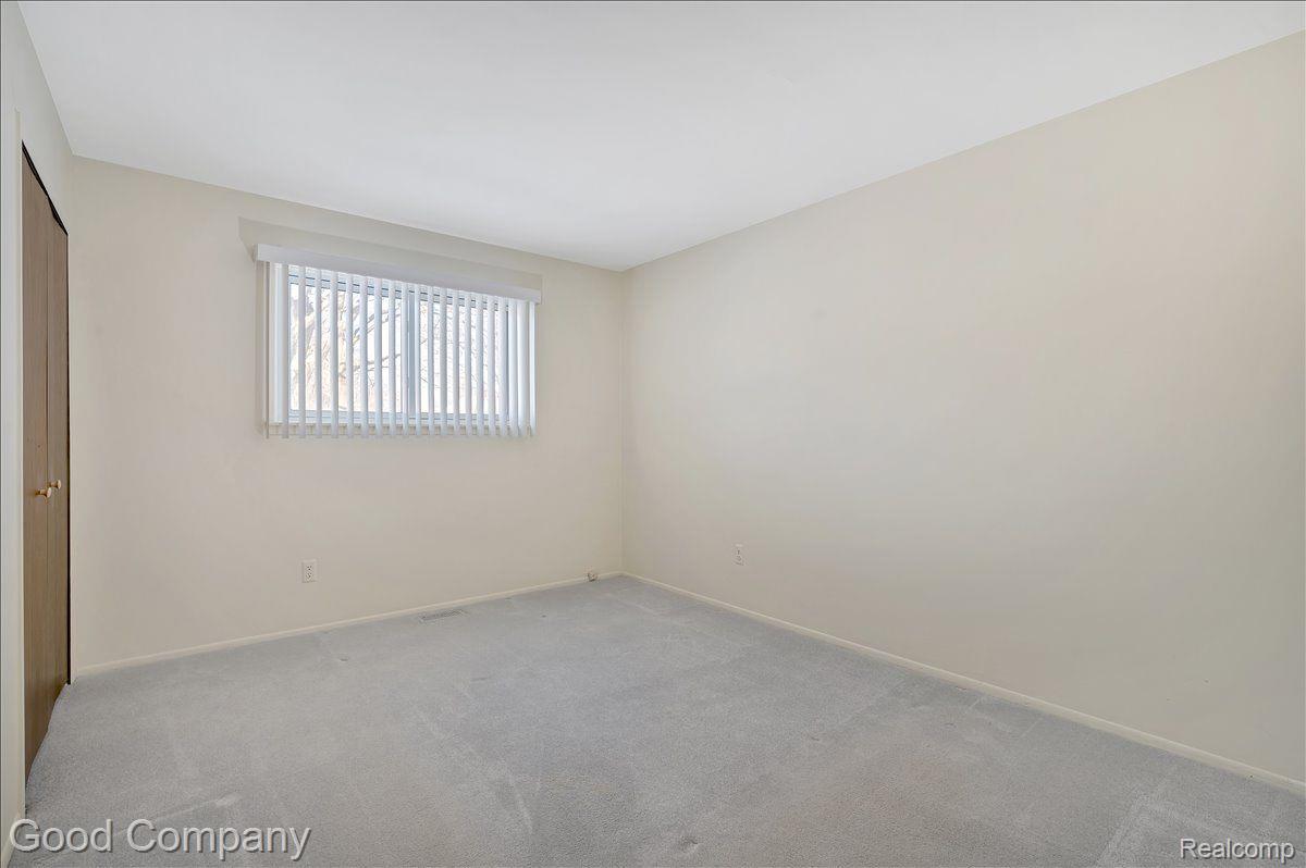 3060 Rockhaven Avenue Rochester, MI 48309 - Photo 17 of 23 Gallery Image 17