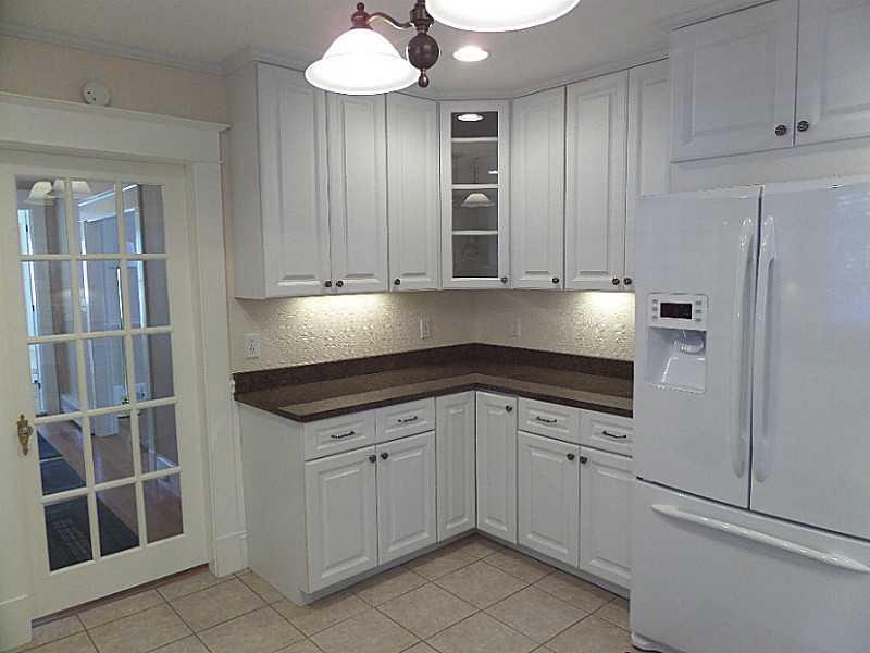 230 Nowell Road Bangor, ME 04401 - Photo 5 of 35 Kitchen. Recessed lighting and...