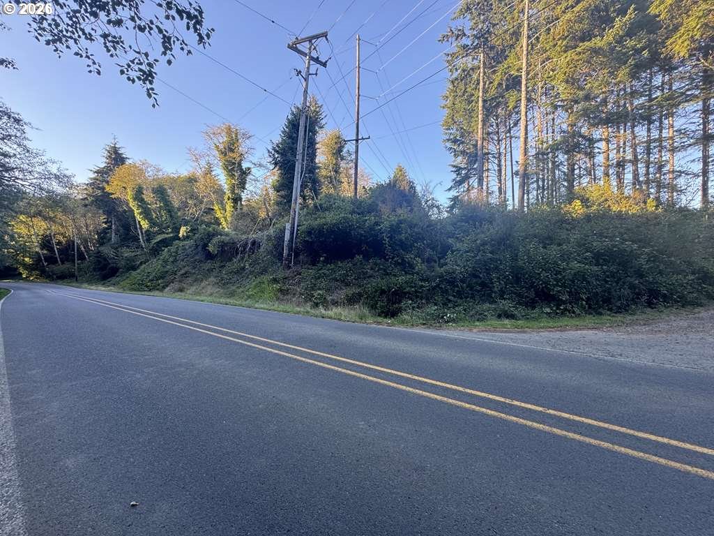 South Schooner Creek Road Lincoln City, OR 97367 - Photo 2 of 6 a view of a street