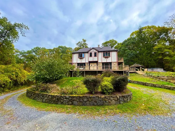 $3,875 | 5 Camelot, Marlboro, NY 12542