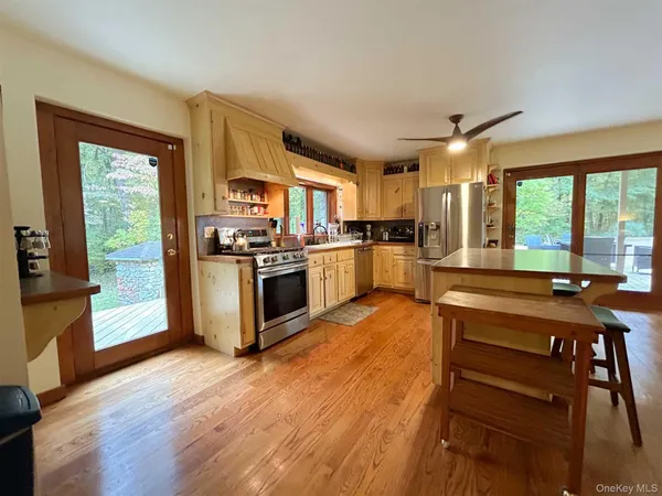 $3,875 | 5 Camelot, Marlboro, NY 12542