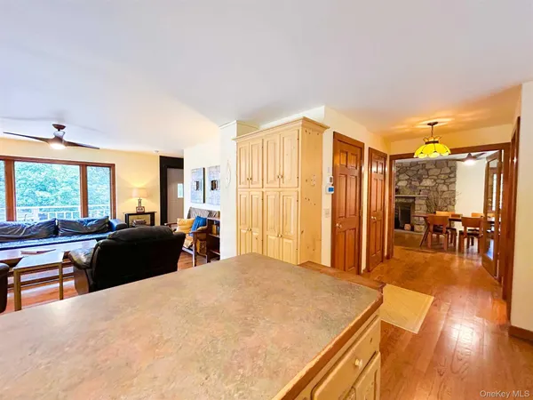 $3,875 | 5 Camelot, Marlboro, NY 12542