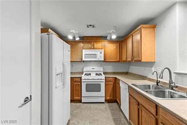 $298,000 | 6725 Abruzzi Drive, Unit 104, North Las Vegas, NV 89084