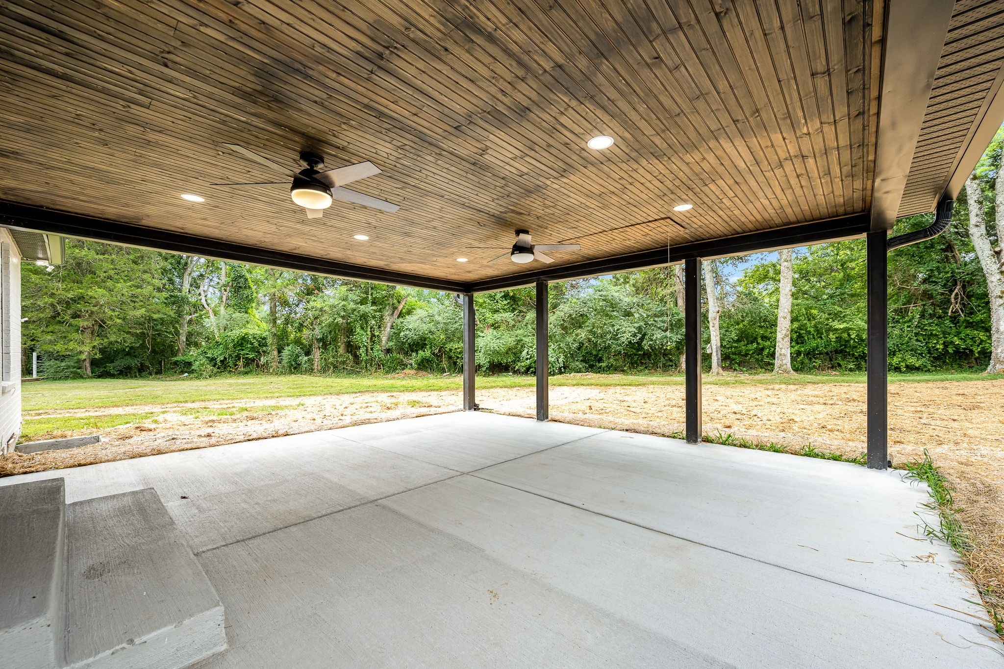 2712 Oak Point Street Murfreesboro, TN 37130 - Photo 36 of 45 a view of an empty room with a large window