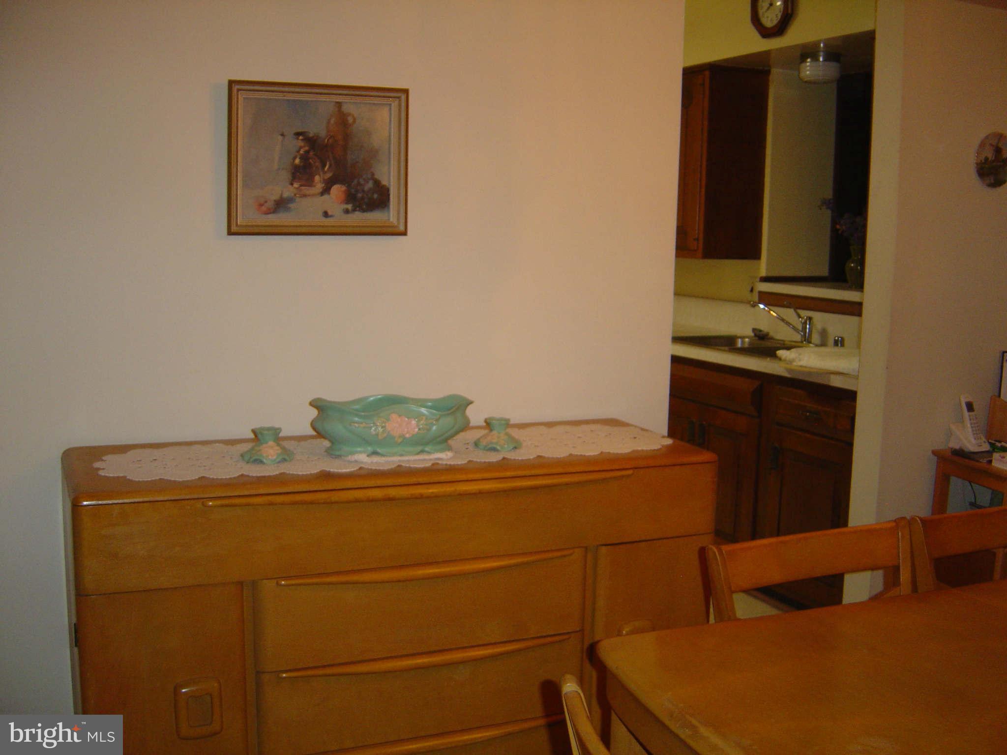 6014 Brunswick Street Springfield, VA 22150 - Photo 11 of 22 Dining Room OFF KITCHEN & FAMILY ROOM