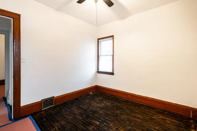 $1,995 | 168 East Rosedale Avenue, Milwaukee, WI 53207