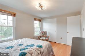 17 Devon Court Sterling, VA 20165 - Photo 16 of 30 a bedroom with a bed and a window