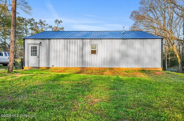 $250,000 | 921 Highway 349, Potts Camp, MS 38659