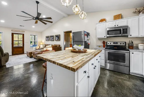 $250,000 | 921 Highway 349, Potts Camp, MS 38659