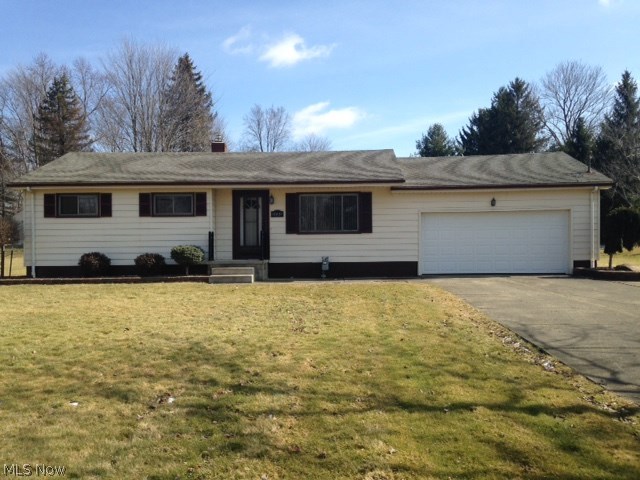 10637 Springfield Road Youngstown, OH 44514 - Photo 2 of 13