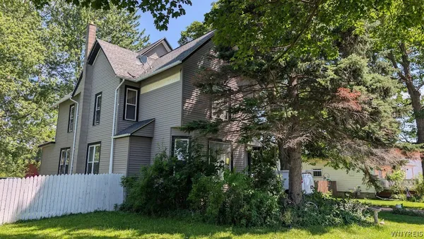 $124,900 | 285 South Niagara Street, Lockport City, NY 14094