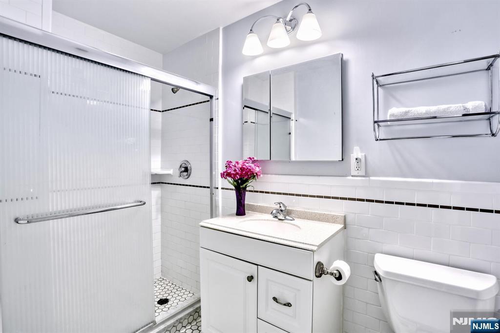 280 Prospect Avenue, Unit 5F Hackensack, NJ 07601 - Photo 17 of 24