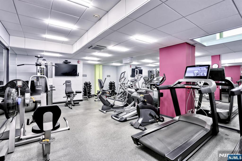 280 Prospect Avenue, Unit 5F Hackensack, NJ 07601 - Photo 18 of 24