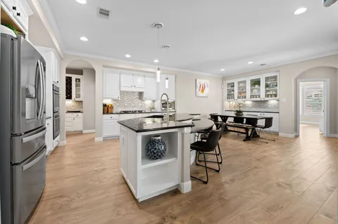 $840,000 | 27903 Bracken Hurst Drive, Katy, TX 77494