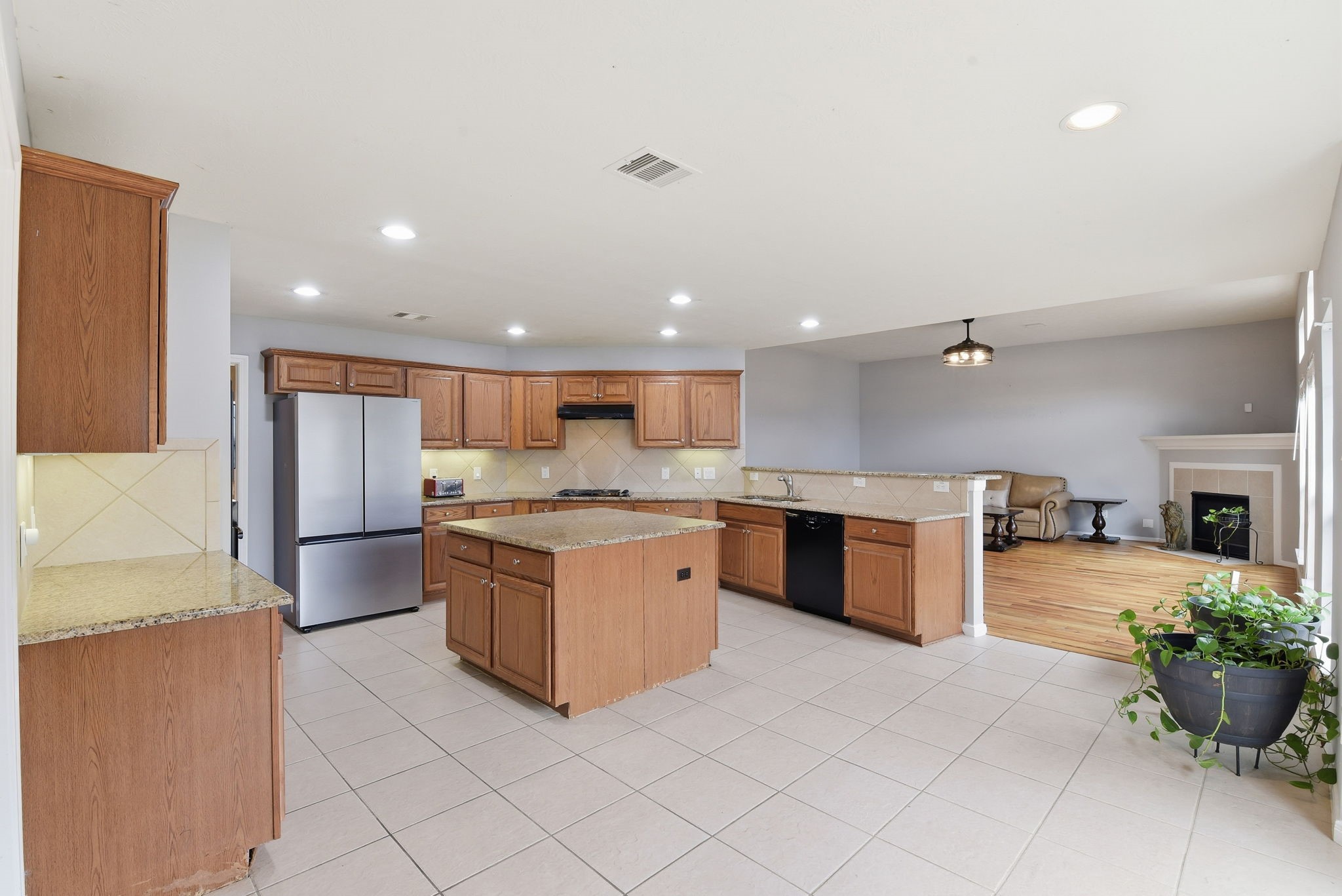 6534 Granbury Road Manvel, TX 77578 - Photo 21 of 49