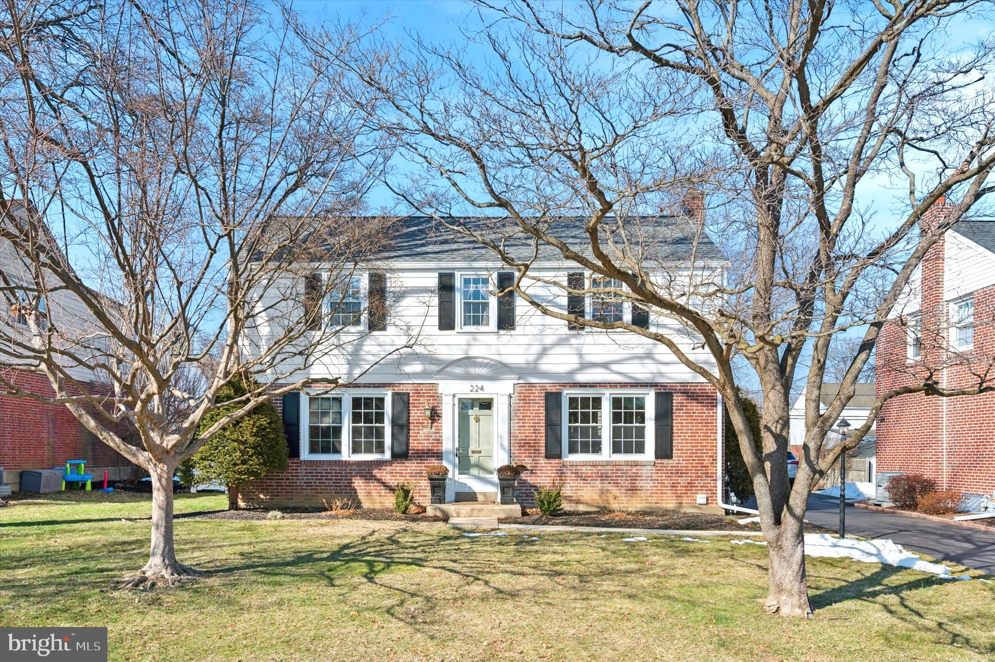 224 Farnham Road Havertown, PA 19083 - Photo 1 of 20 Front of Home