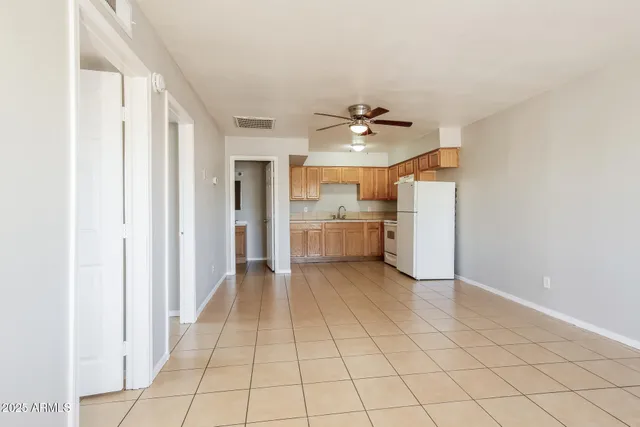 $1,125 | 2747 East Chipman Road, Unit 1, Phoenix, AZ 85040