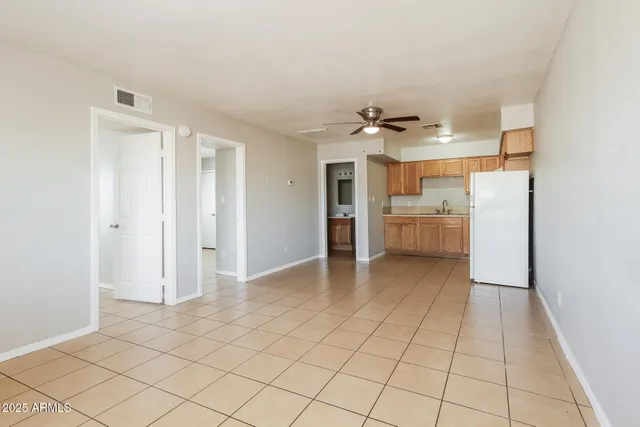 $1,125 | 2747 East Chipman Road, Unit 1, Phoenix, AZ 85040