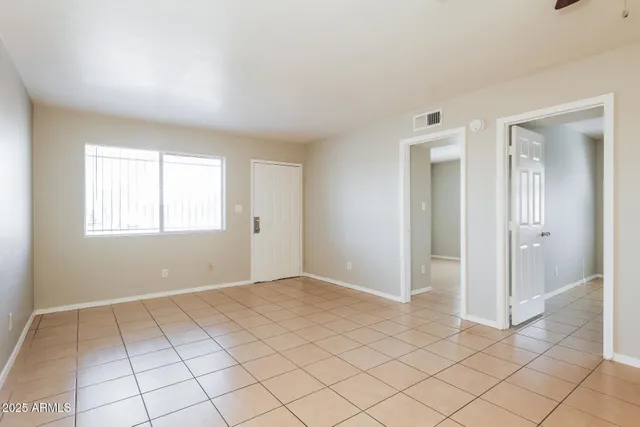 $1,125 | 2747 East Chipman Road, Unit 1, Phoenix, AZ 85040