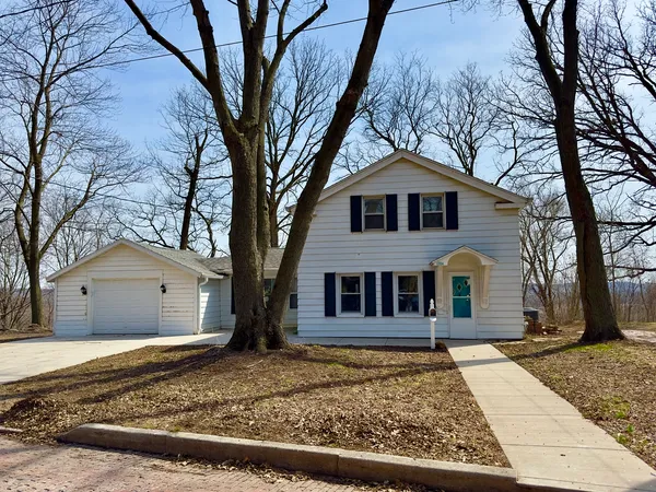 $162,500 | 1704 Main Street, Peru, IL 61354