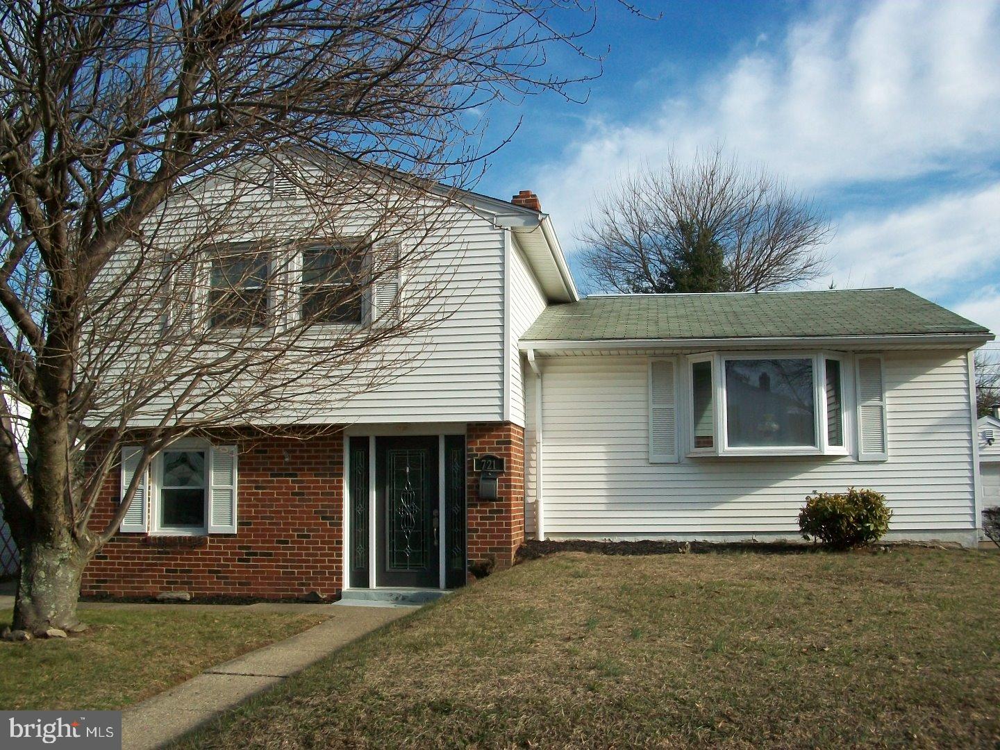 721 Charette Road Philadelphia, PA 19115 - Photo 2 of 18