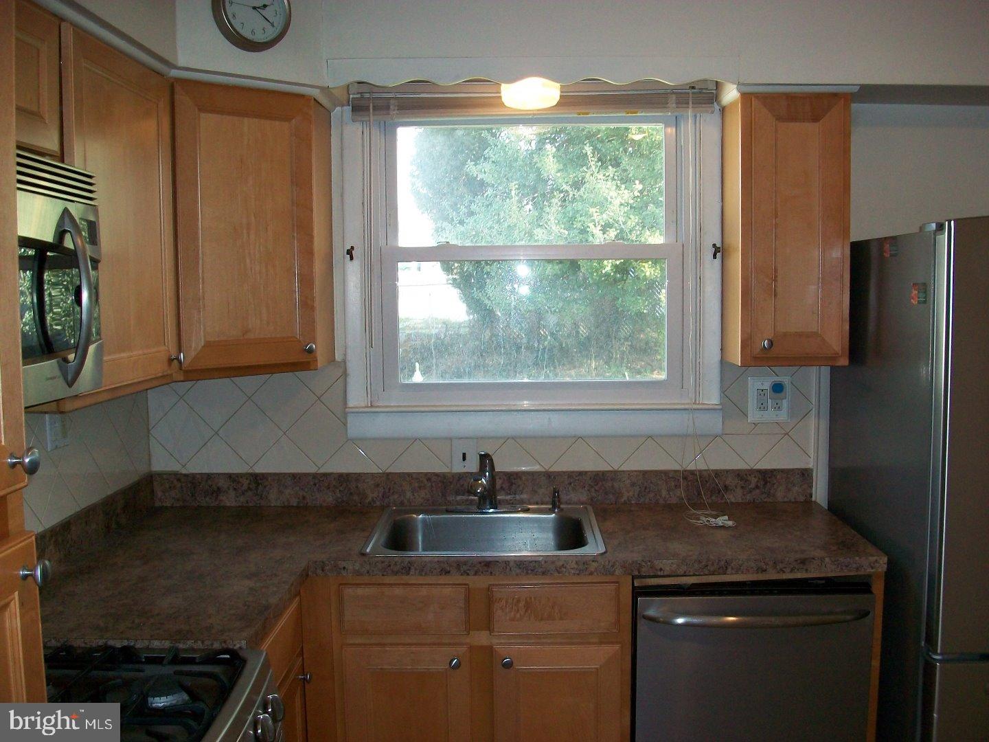 721 Charette Road Philadelphia, PA 19115 - Photo 11 of 18