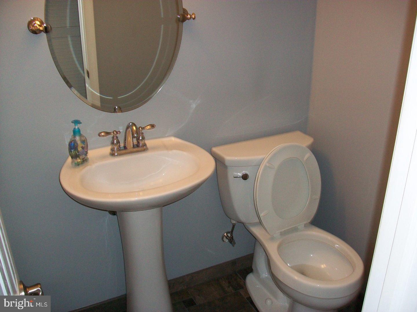 721 Charette Road Philadelphia, PA 19115 - Photo 14 of 18