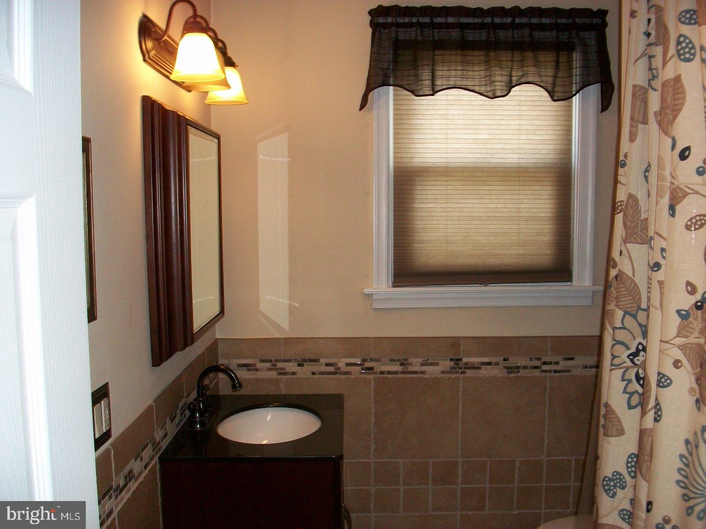 721 Charette Road Philadelphia, PA 19115 - Photo 16 of 18