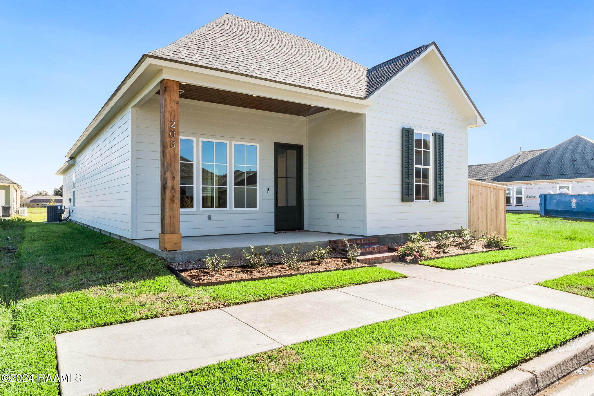 2-web-or-mls-203 Boxview St-2