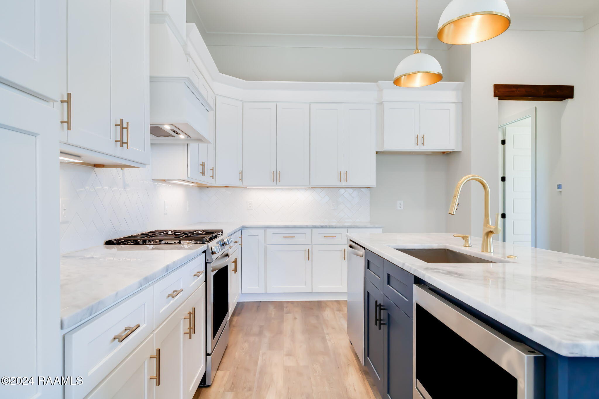 203 Boxview Street Scott, LA 70583 - Photo 4 of 33 8-web-or-mls-203 Boxview St-8