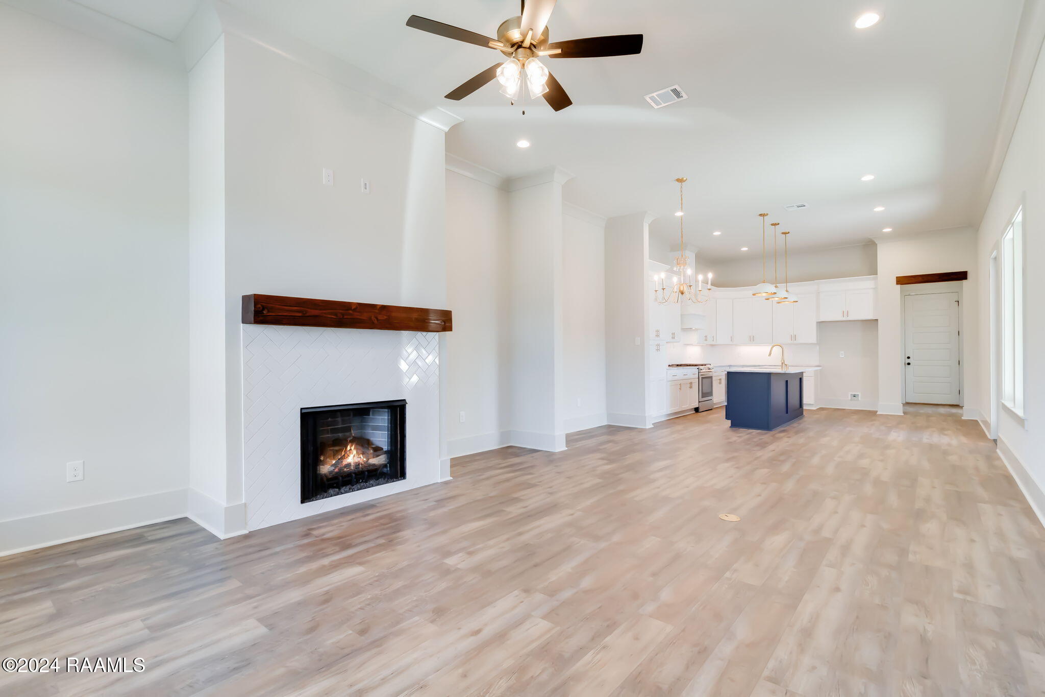 203 Boxview Street Scott, LA 70583 - Photo 9 of 33 4-web-or-mls-203 Boxview St-4