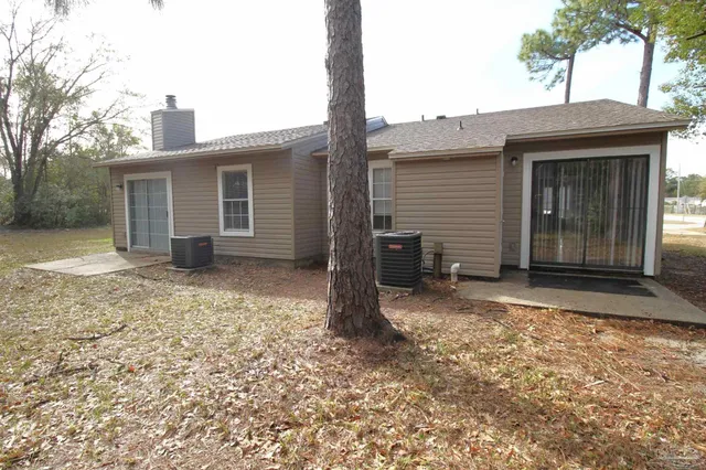 $1,075 | 7806 Calahan Place, Unit A, Pensacola, FL 32534
