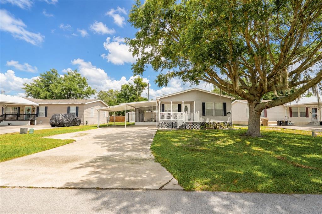 35201 Forest Lake Road Leesburg, FL 34788 - Photo 2 of 37