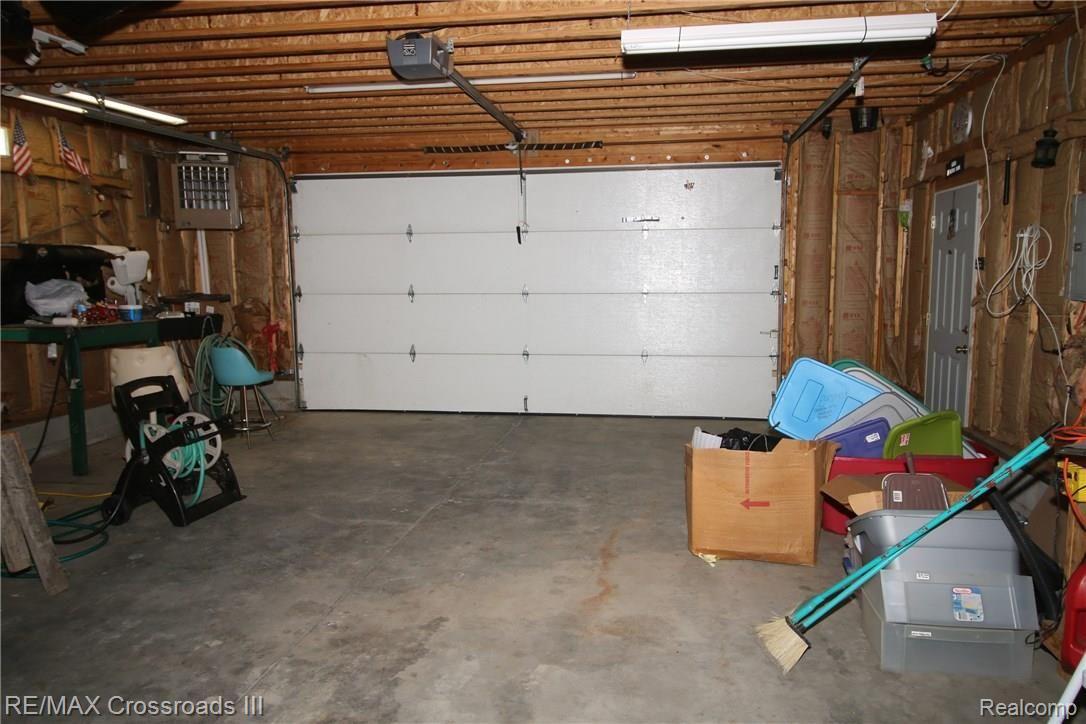 21381 Elwell Road Belleville, MI 48111 - Photo 19 of 23 IMG_9300.JPG