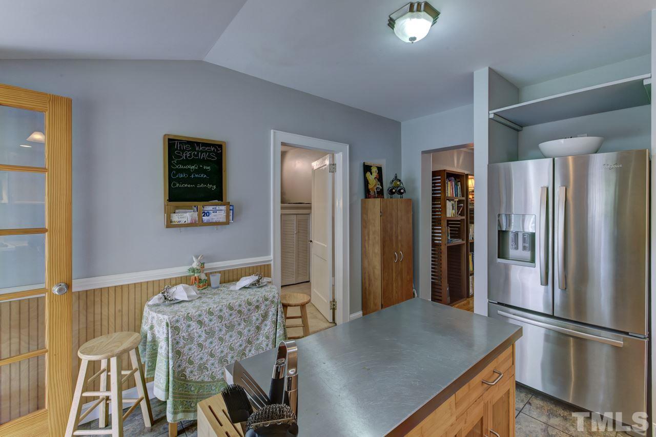 316 Grand Avenue Raleigh, NC 27606 - Photo 12 of 24