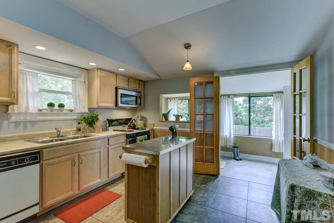 316 Grand Avenue Raleigh, NC 27606 - Photo 10 of 24