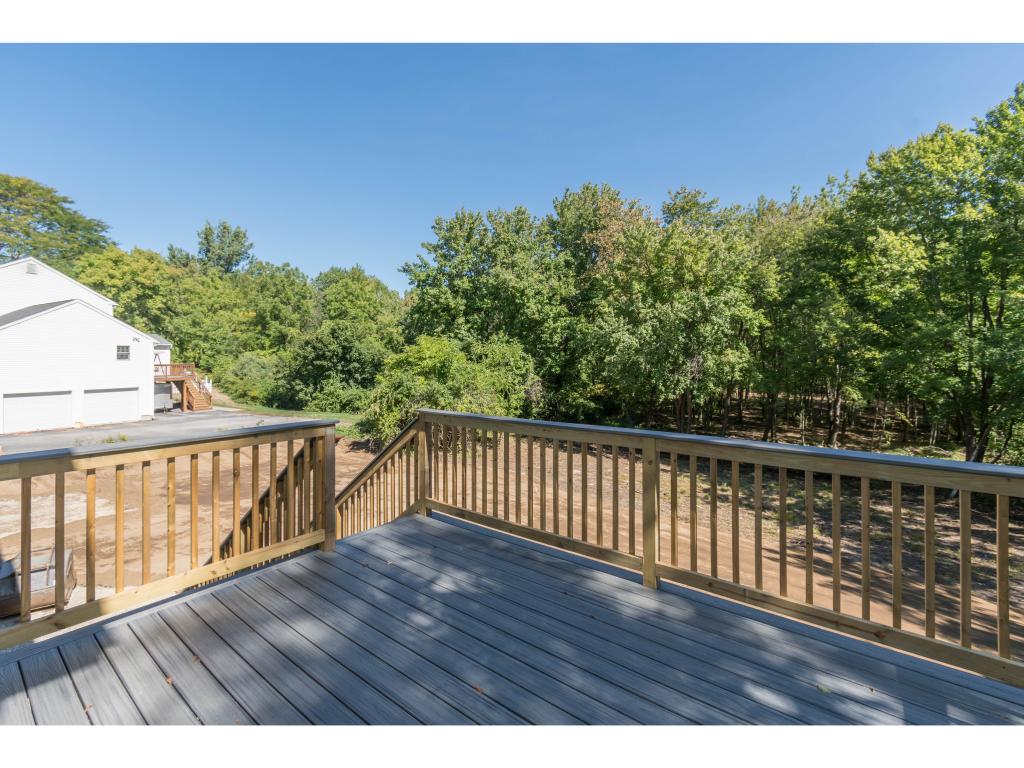 224 Mammoth Road Manchester, NH 03103 - Photo 14 of 18